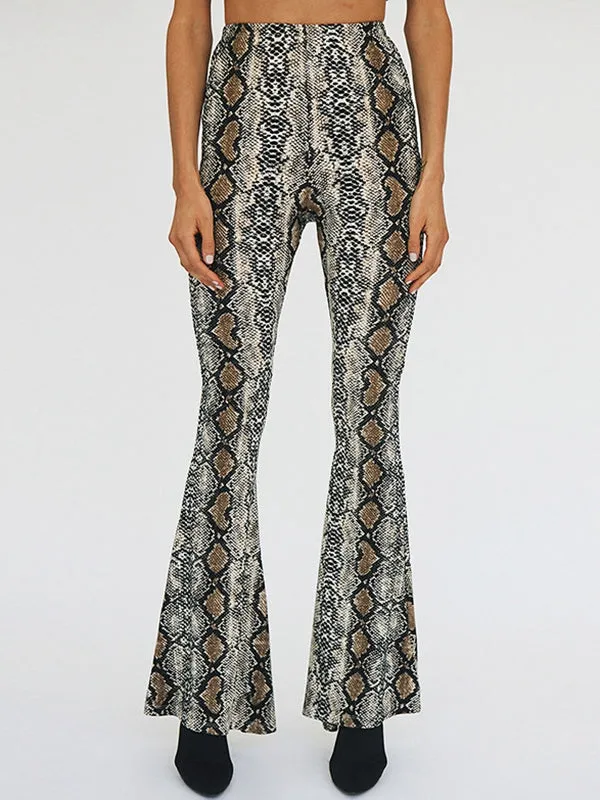 ASUWA Female Snake Print Scrunch Bum Flare Leggings